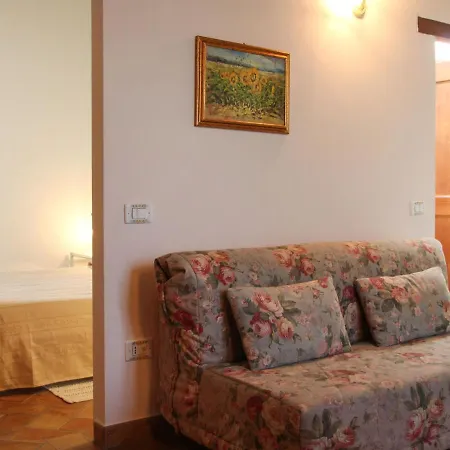 Locazione Turistica Viola - Fnm207 Apartman *
